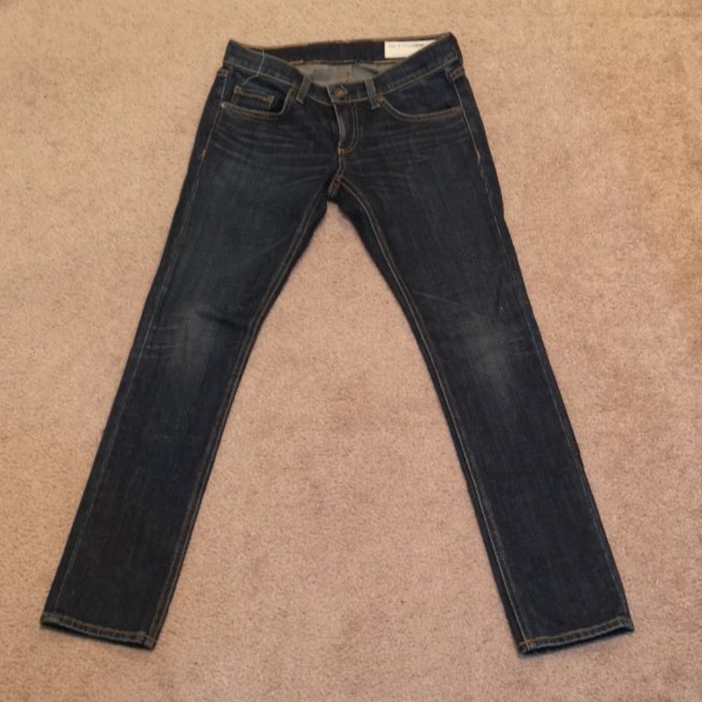 Skinny jeans